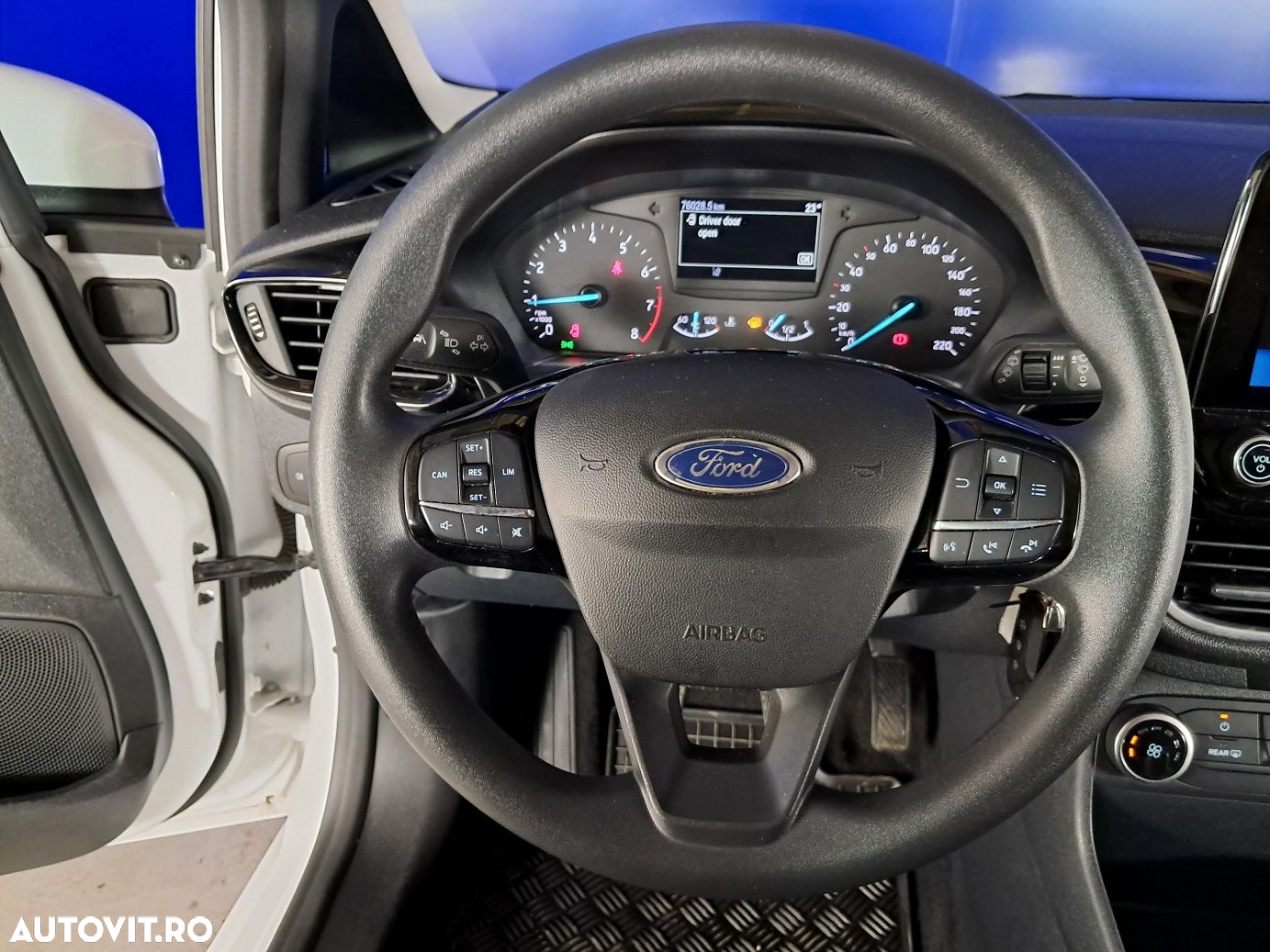 Ford Fiesta - 11