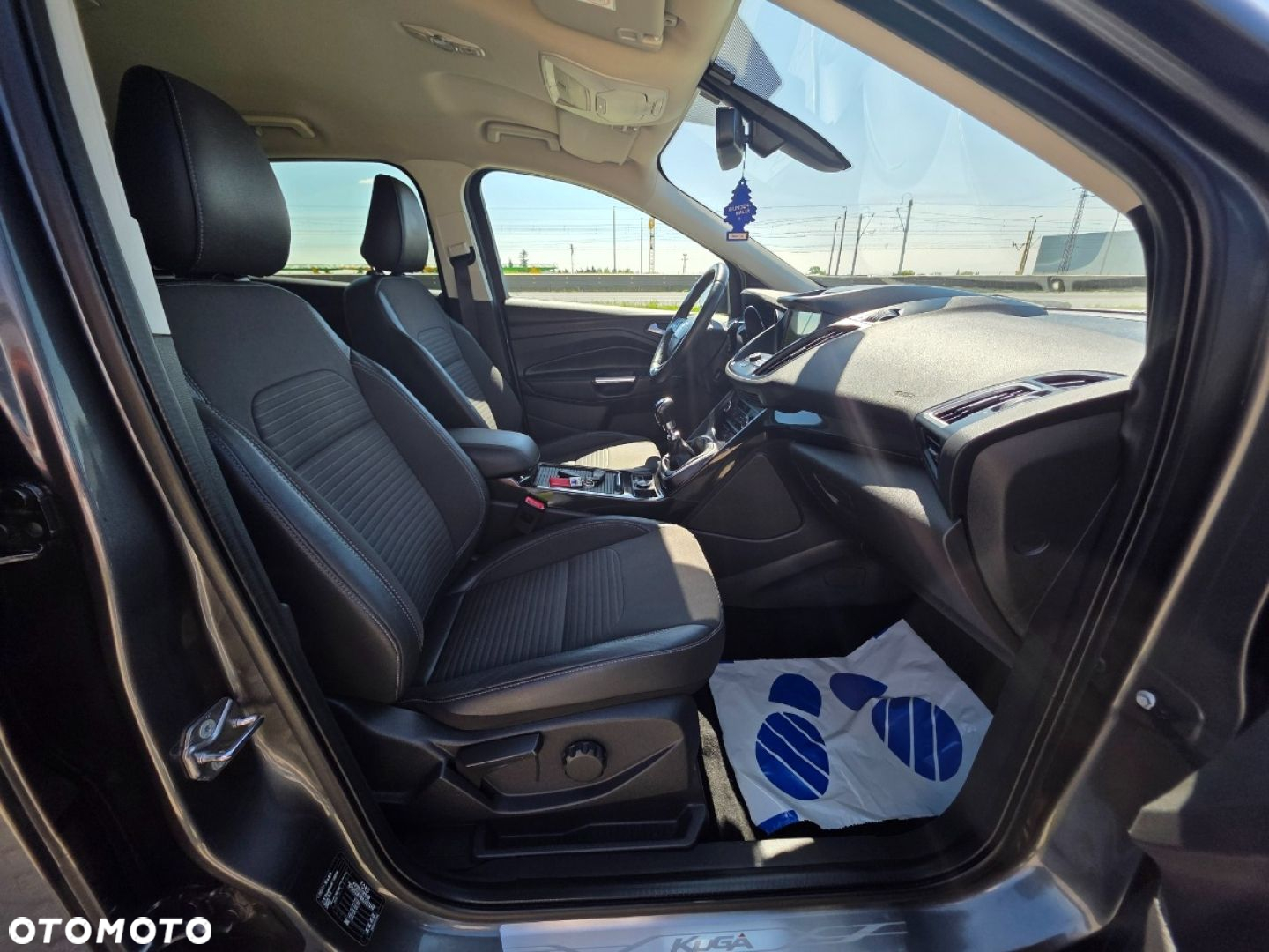 Ford Kuga - 23