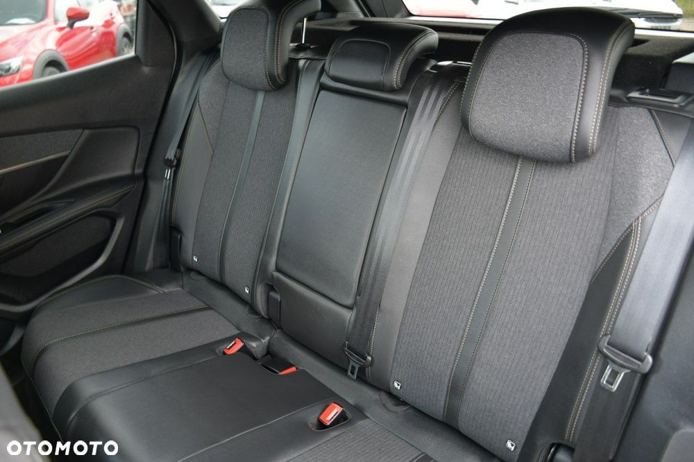 Peugeot 3008 1.5 BlueHDi GT S&S - 17