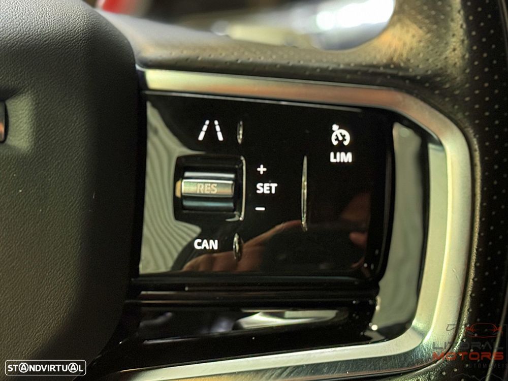 Land Rover Range Rover Evoque P300e R-Dynamic S - 25