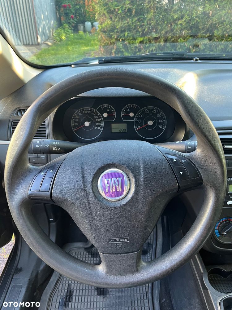 Fiat Grande Punto - 6