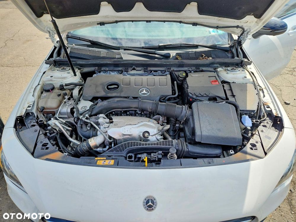 Mercedes-Benz CLA 250 4Matic 7G-DCT AMG Line - 10