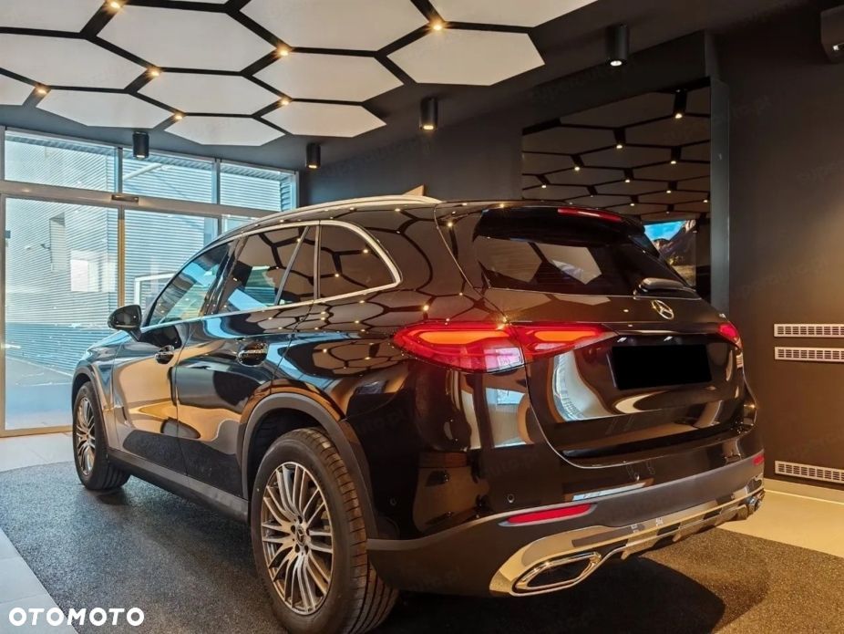 Mercedes-Benz GLC 200 d mHEV 4-Matic Avantgarde - 3