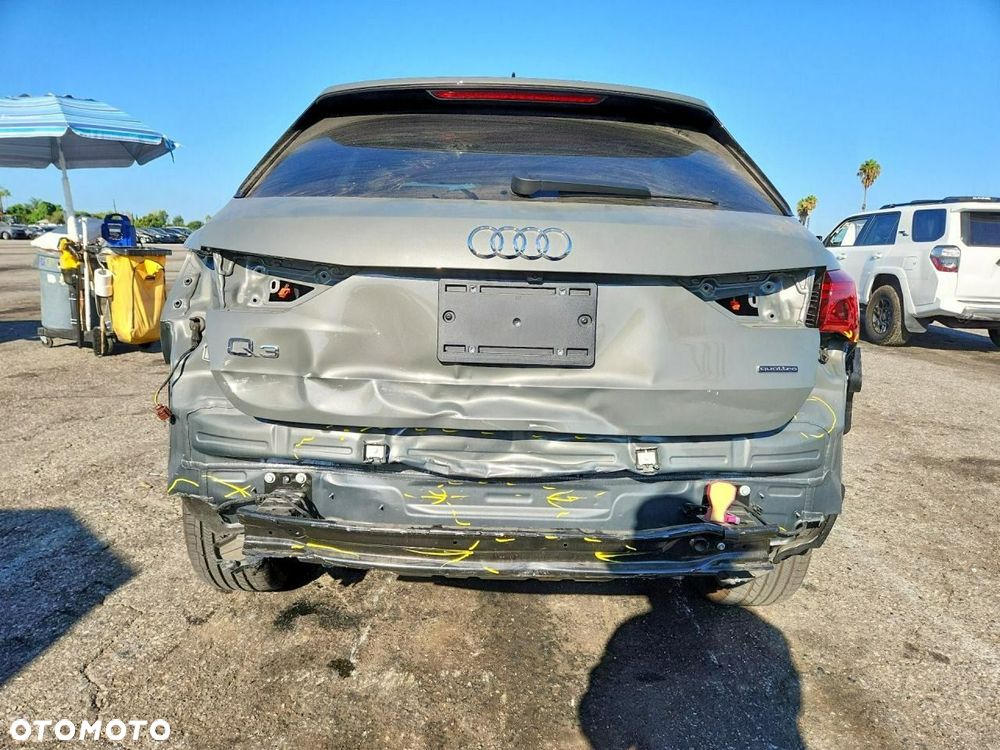 Audi Q3 45 TFSI Quattro S tronic S line - 6