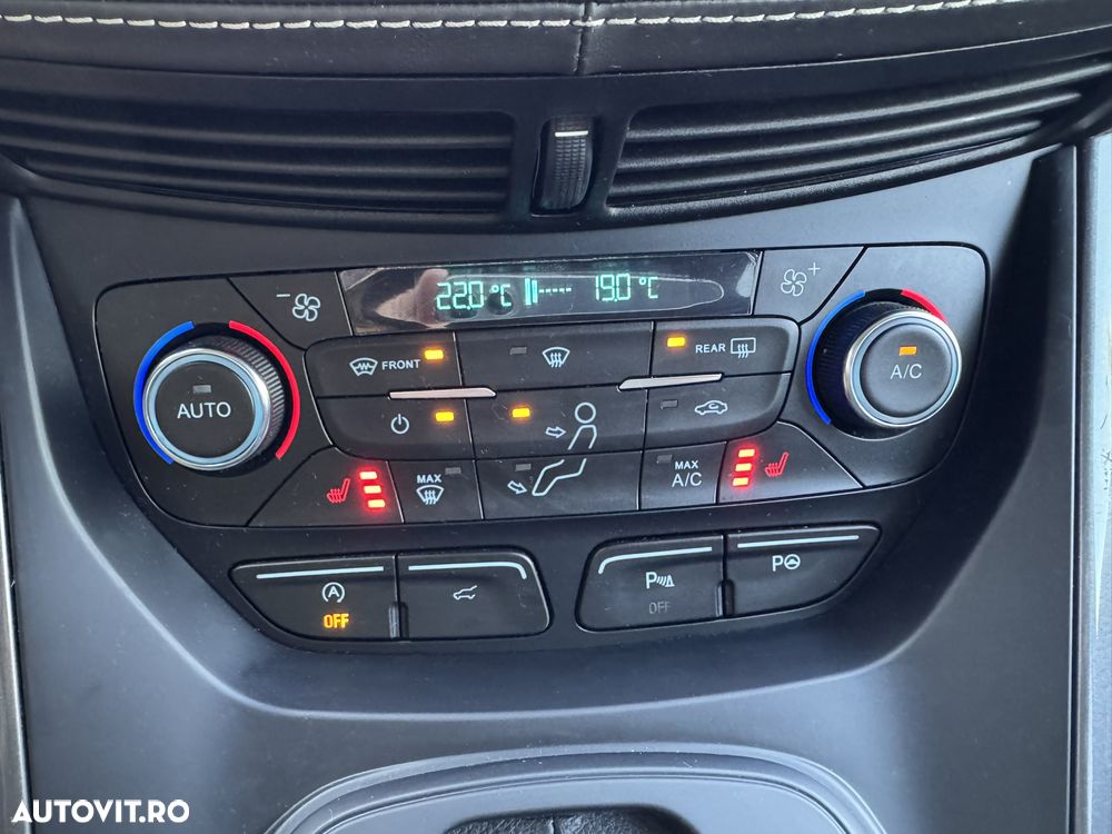 Ford Kuga 2.0 TDCi 4x4 Aut. Vignale - 8