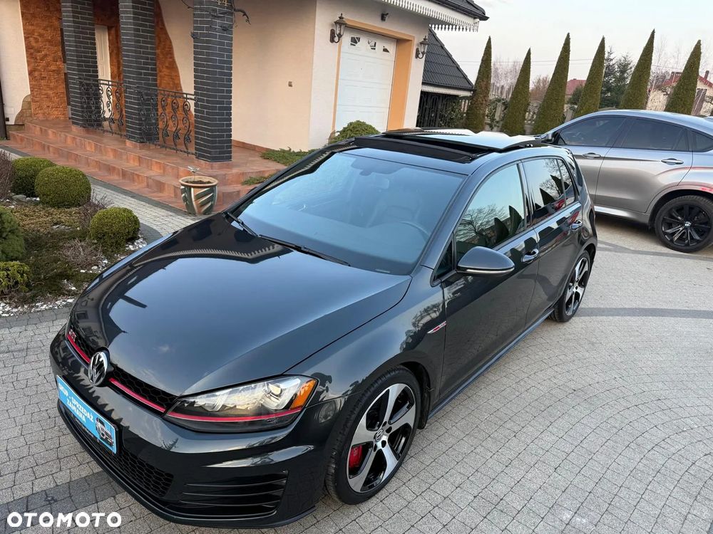 Volkswagen Golf GTI (BlueMotion Technology) DSG - 1