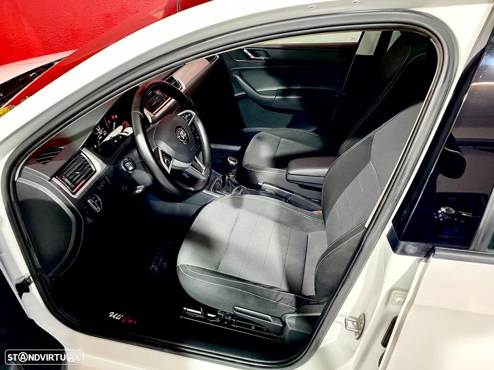 Skoda Rapid Spaceback 1.2 TSi Elegance - 28