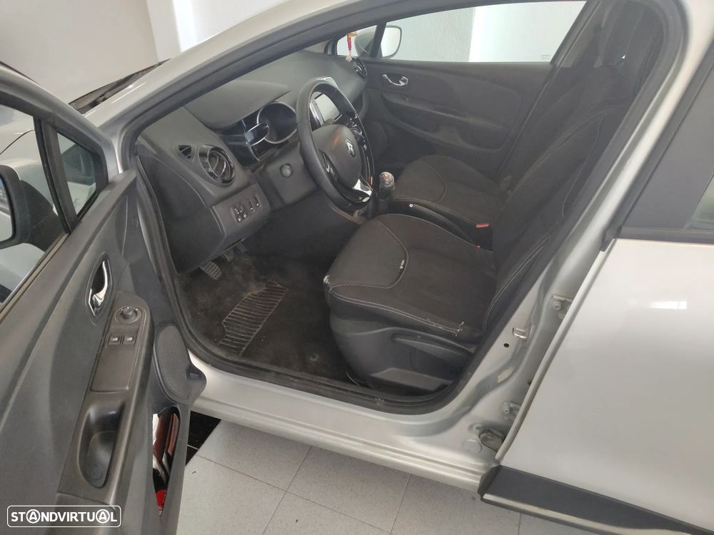 Renault Clio Sport Tourer Energy dCi 90 Start & Stop Dynamique - 9
