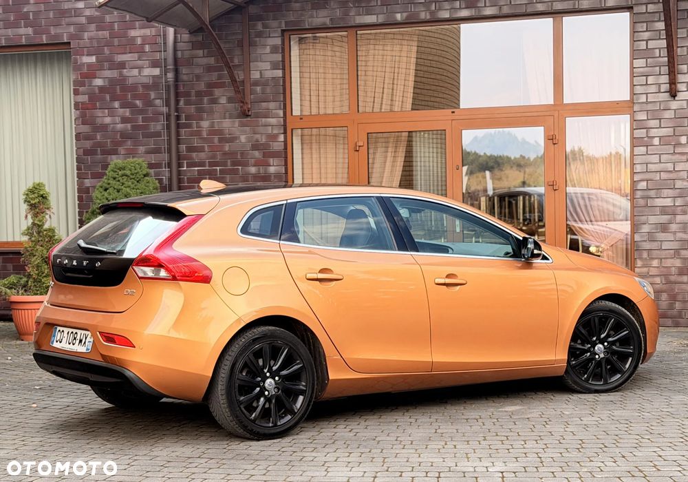 Volvo V40 D2 R Design - 22