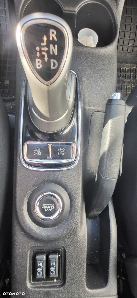 Mitsubishi Outlander Instyle NAVI + - 7