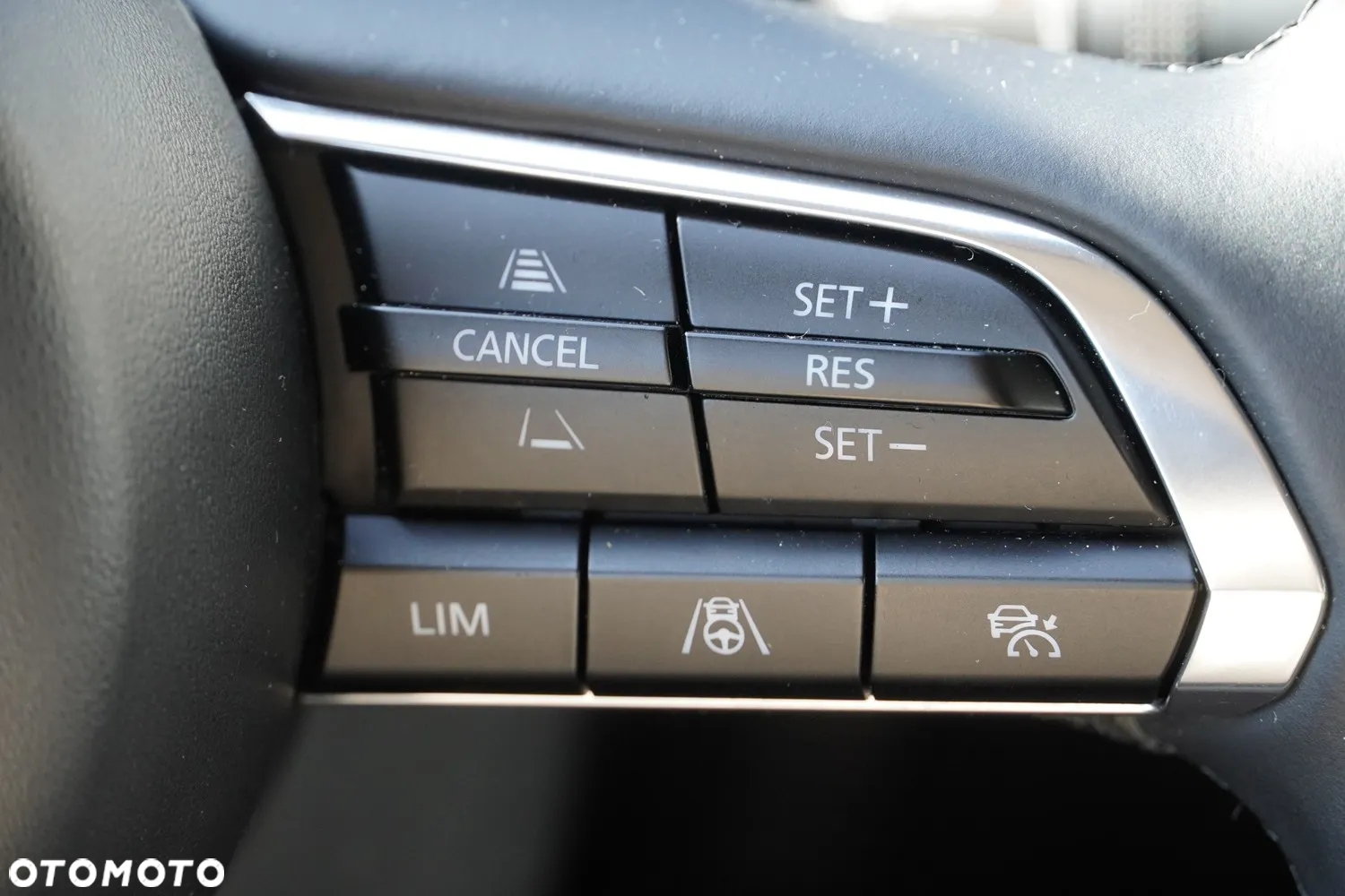 Mazda 3 2.0 mHEV Exclusive Line - 17