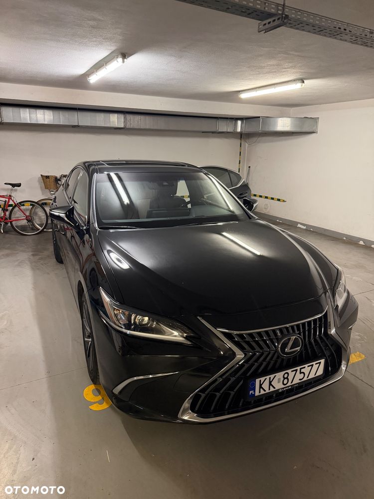 Lexus ES 300h Business Edition - 2