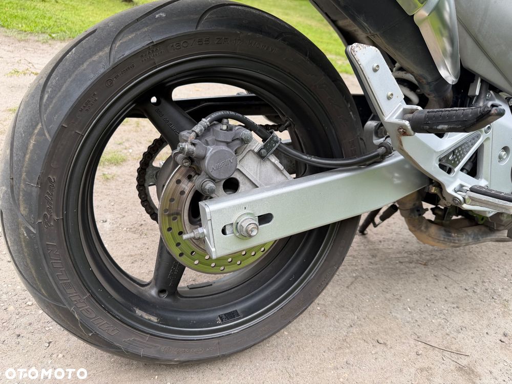 Honda Hornet - 7