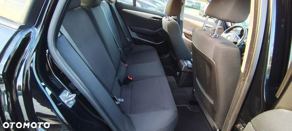 BMW X1 sDrive18d - 17