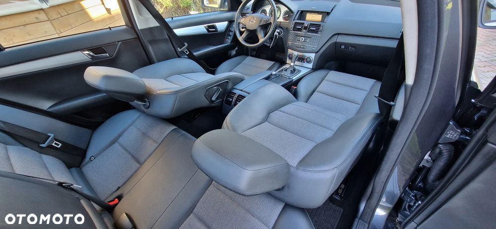 Mercedes-Benz Klasa C 180 Kompressor Automatik Avantgarde - 24