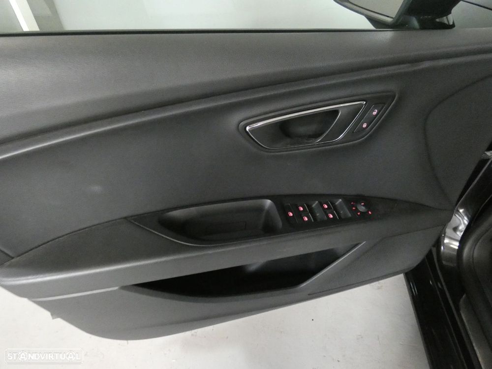 SEAT Leon ST 2.0 TDI FR DSG - 22