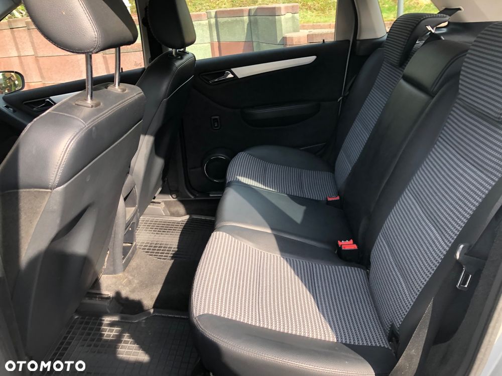 Mercedes-Benz Klasa B - 23