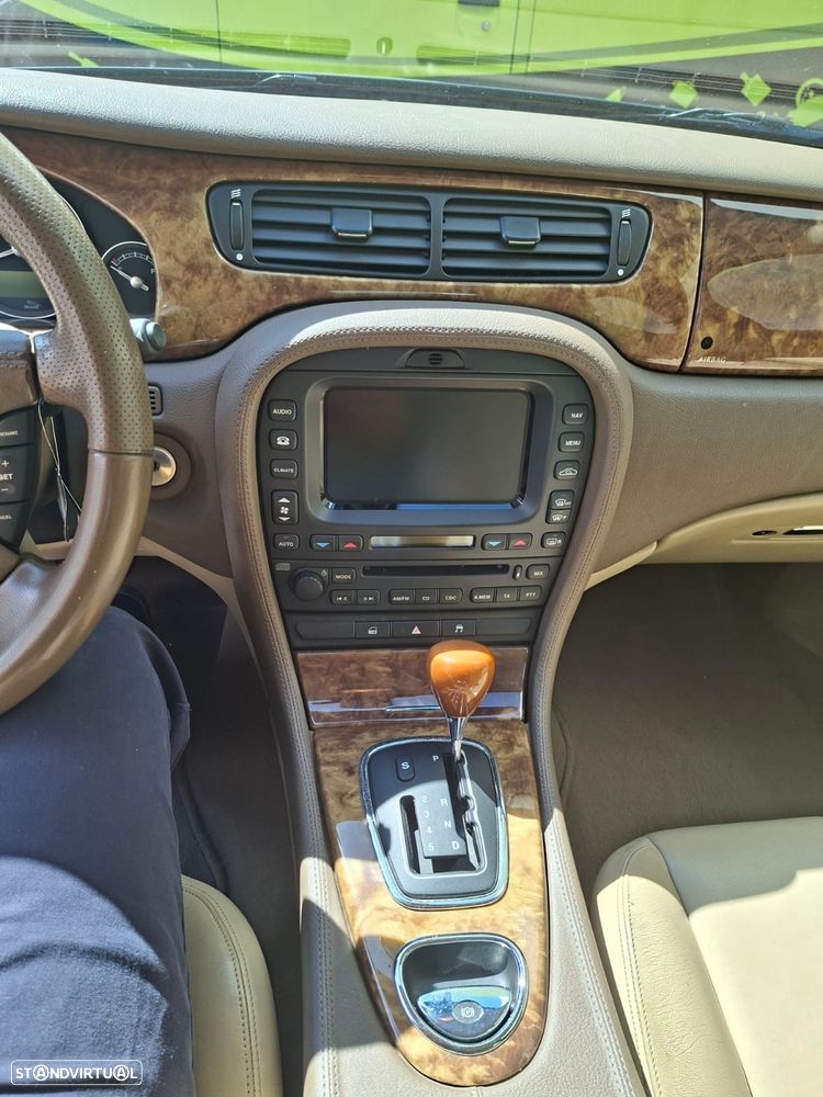 Jaguar S-Type 2.7 D V6 Classic Auto. - 10