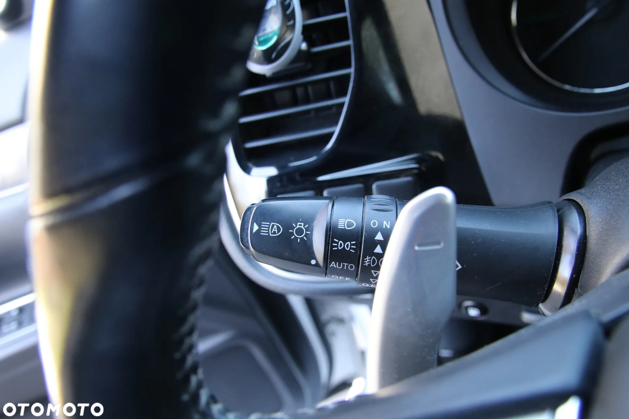 Mitsubishi Outlander 2.0 4WD Plug-In Hybrid - 30