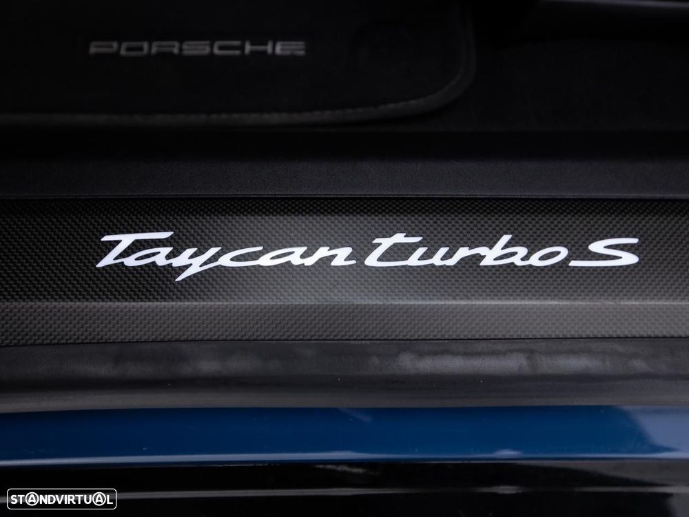 Porsche Taycan Turbo S - 19