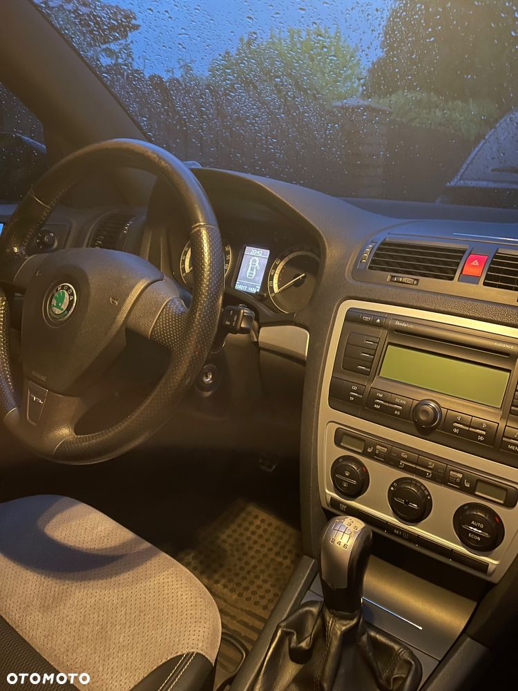 Skoda Octavia 2.0 TFSI RS - 5