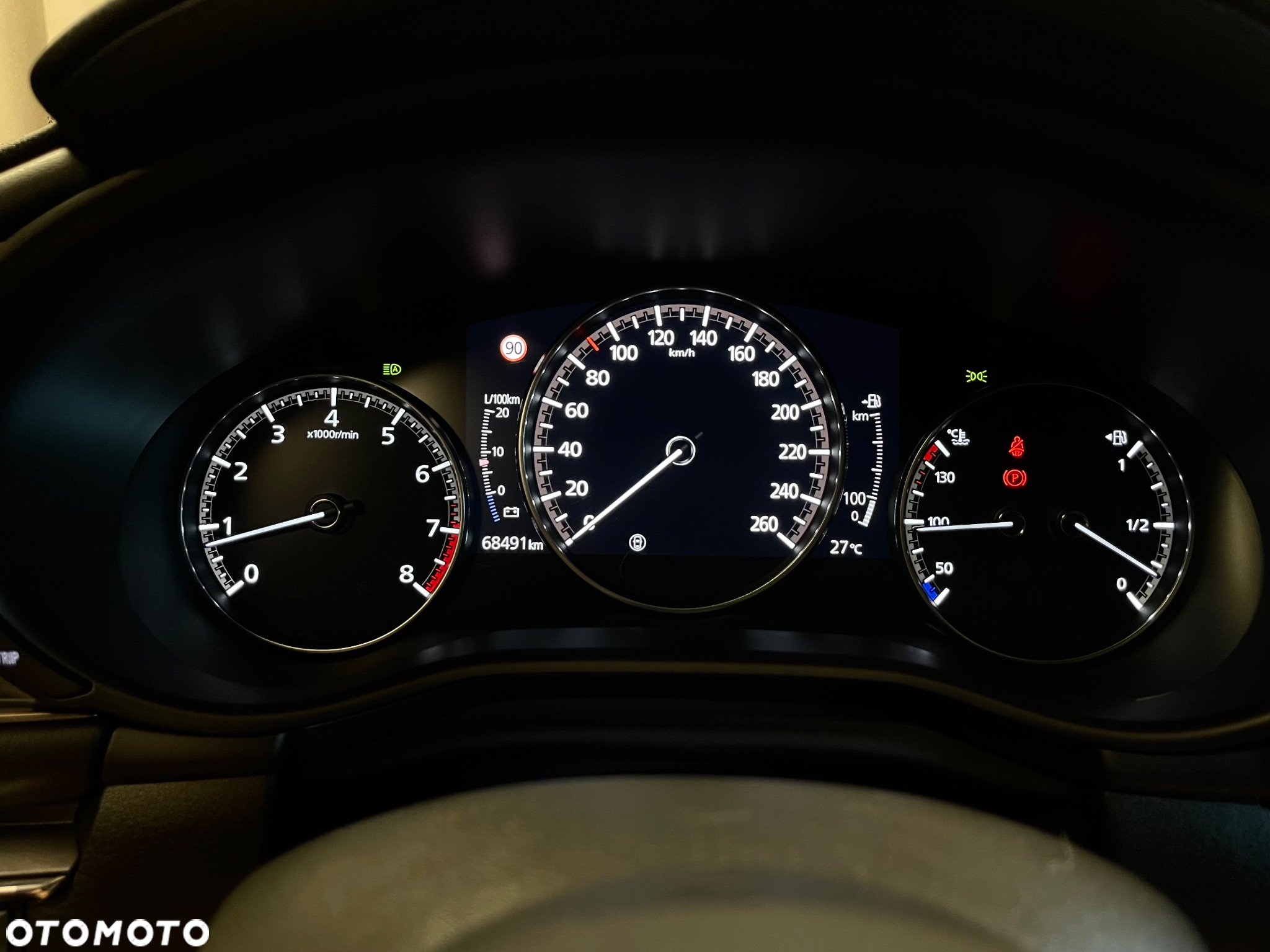 Mazda 3 2.0 mHEV Hikari - 10
