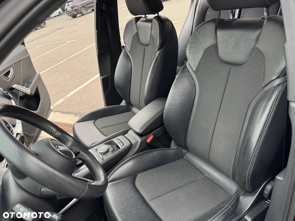 Audi Q2 35 TDI Quattro S tronic S line - 32