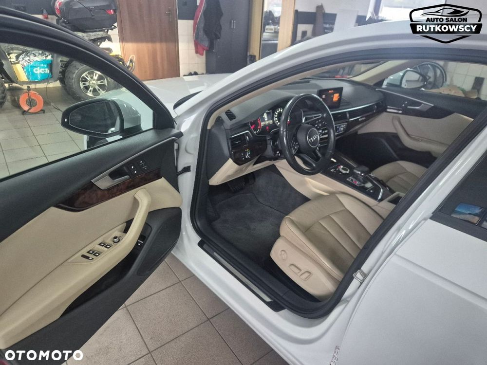 Audi A4 Limousine - 11