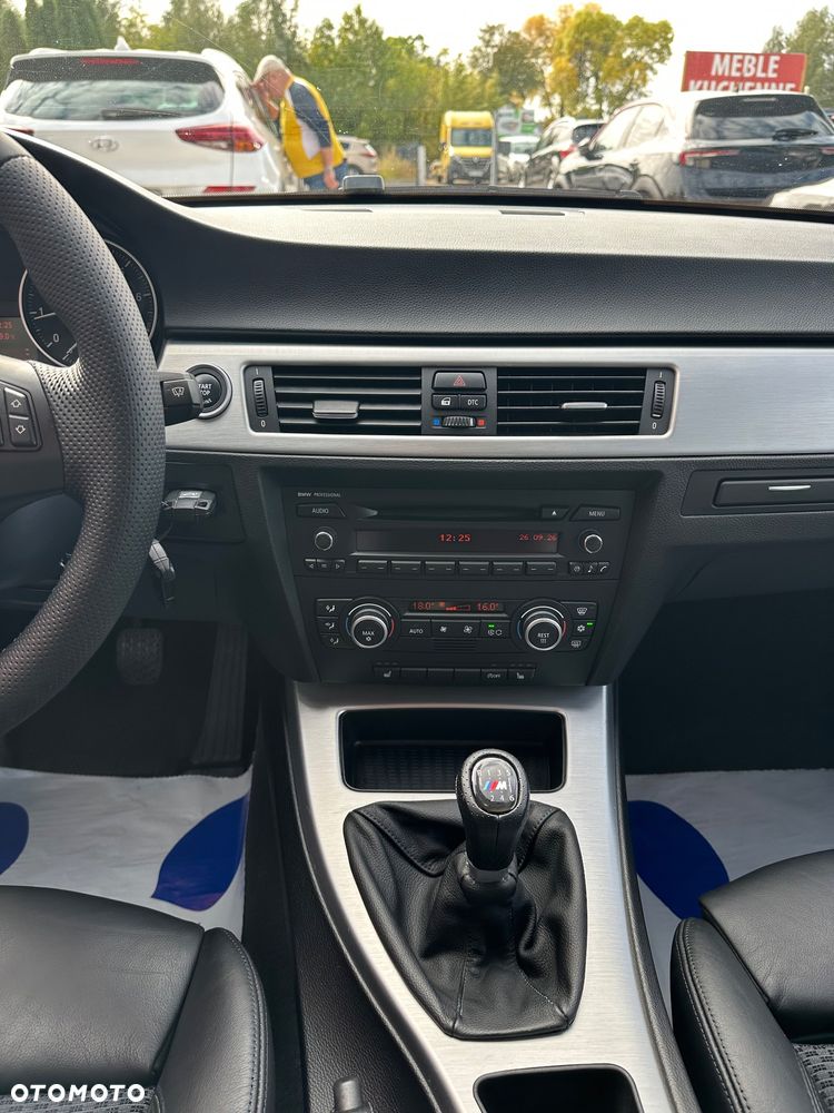 BMW Seria 3 320i Edition Exclusive - 20