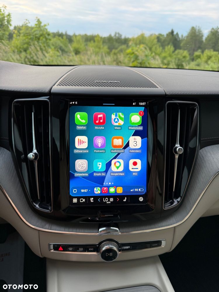 Volvo XC 60 T8 Plug-In Hybrid AWD Ultra Dark - 26