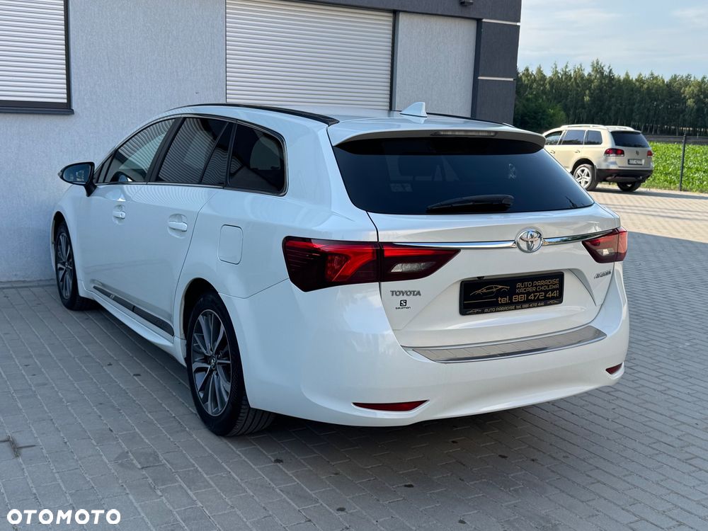 Toyota Avensis 2.0 D-4D Selection - 6
