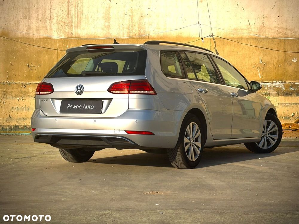 Volkswagen Golf - 11