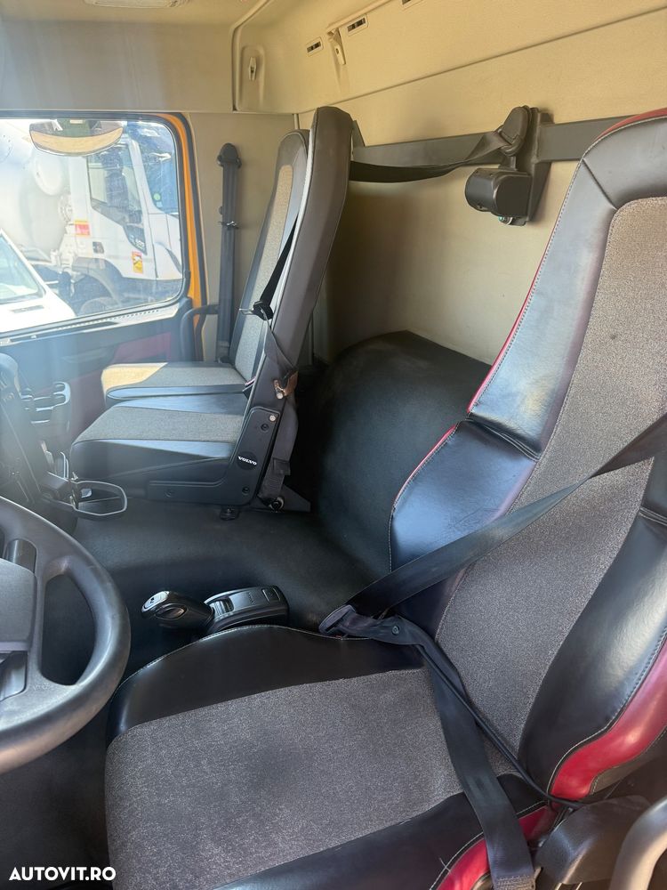 Volvo FMX420 Autobasculanta 8x4 fabricatie 2018 - 5