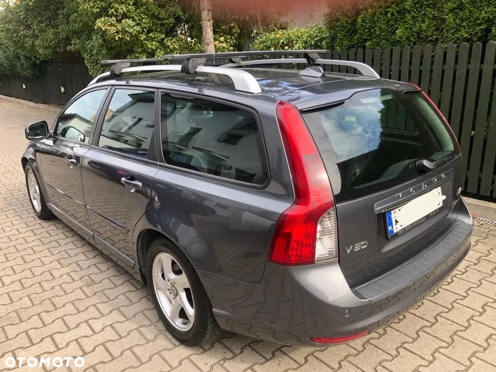Volvo V50 D2 Momentum - 5