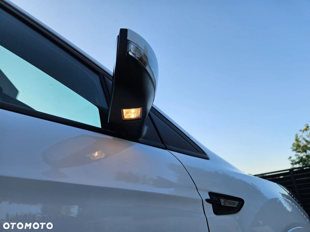 Ford Kuga - 16