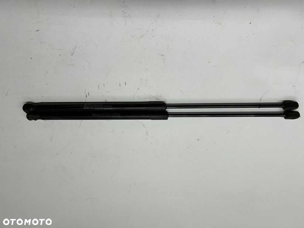 Volvo V-40 II siłownik klapy maski przod 31395607  2012-
