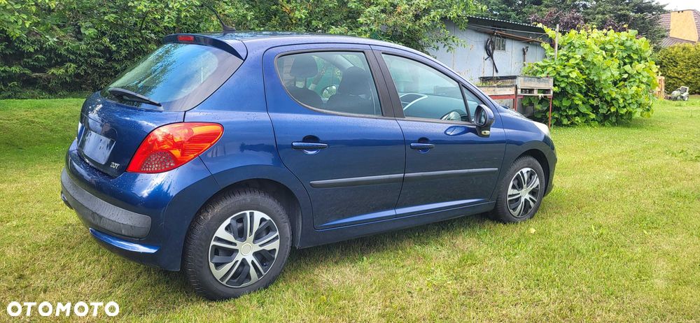 Peugeot 207 - 2