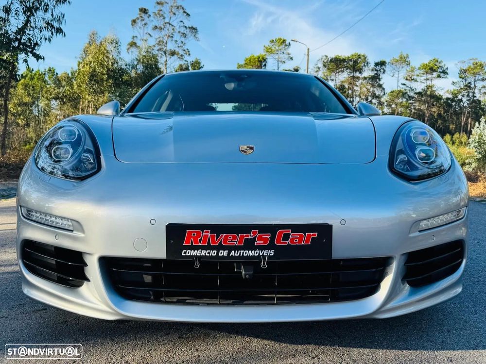 Porsche Panamera Platinum Edition - 3