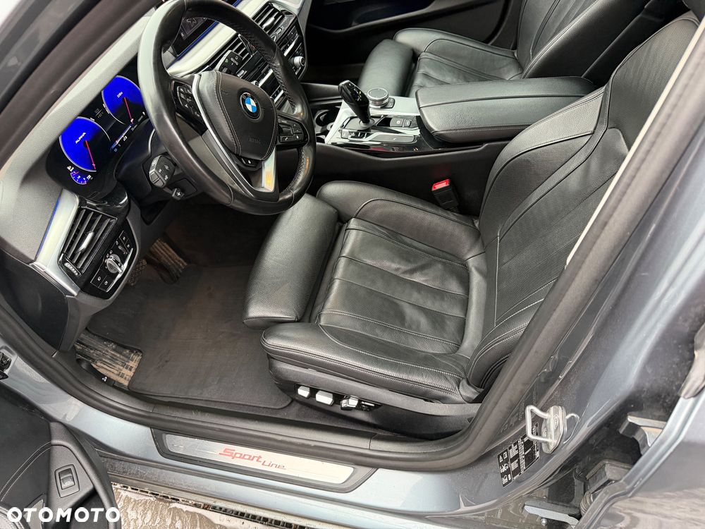 BMW Seria 5 530d xDrive Sport Line sport - 15