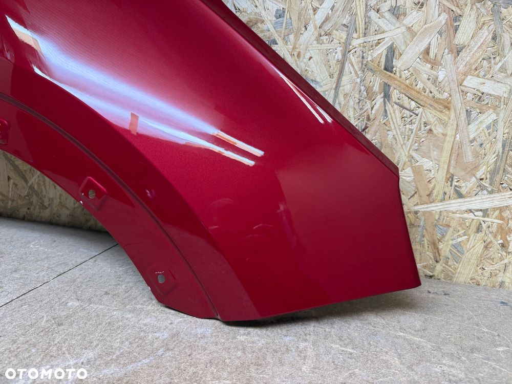 BŁOTNIK PRZÓD PRAWY OPEL CROSSLAND X BORDOWY/WIŚNIOWY METALIK - 17