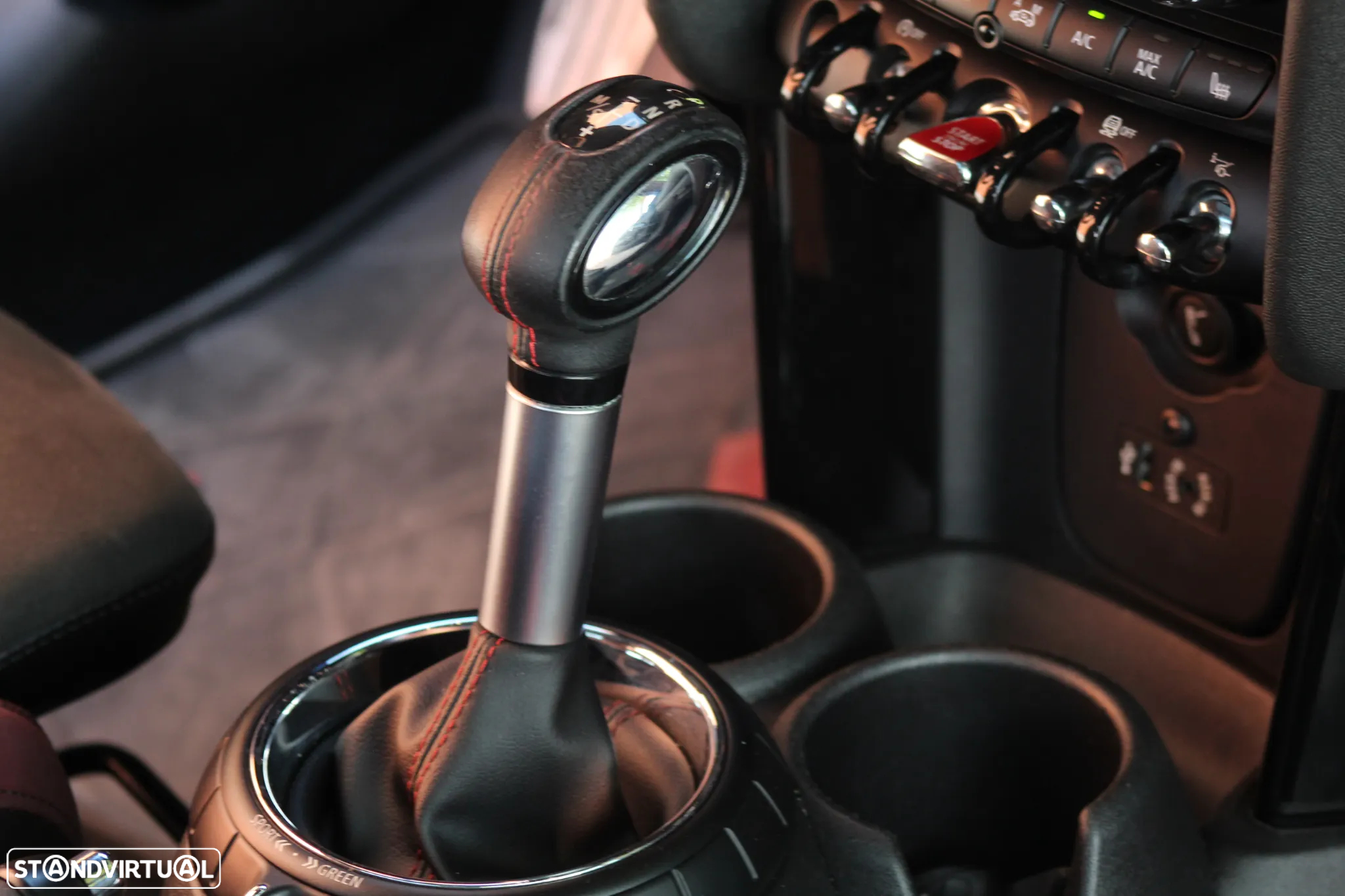 MINI 3 Portas John Cooper Works Sport Aut. - 29