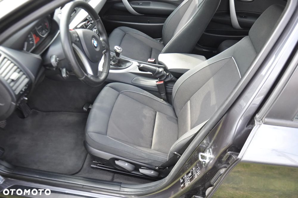 BMW Seria 1 118d - 19
