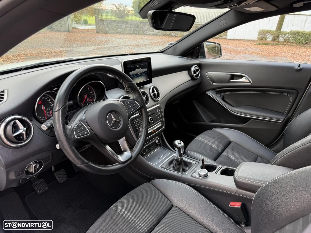 Mercedes-Benz CLA 180 d Shooting Brake Urban - 8