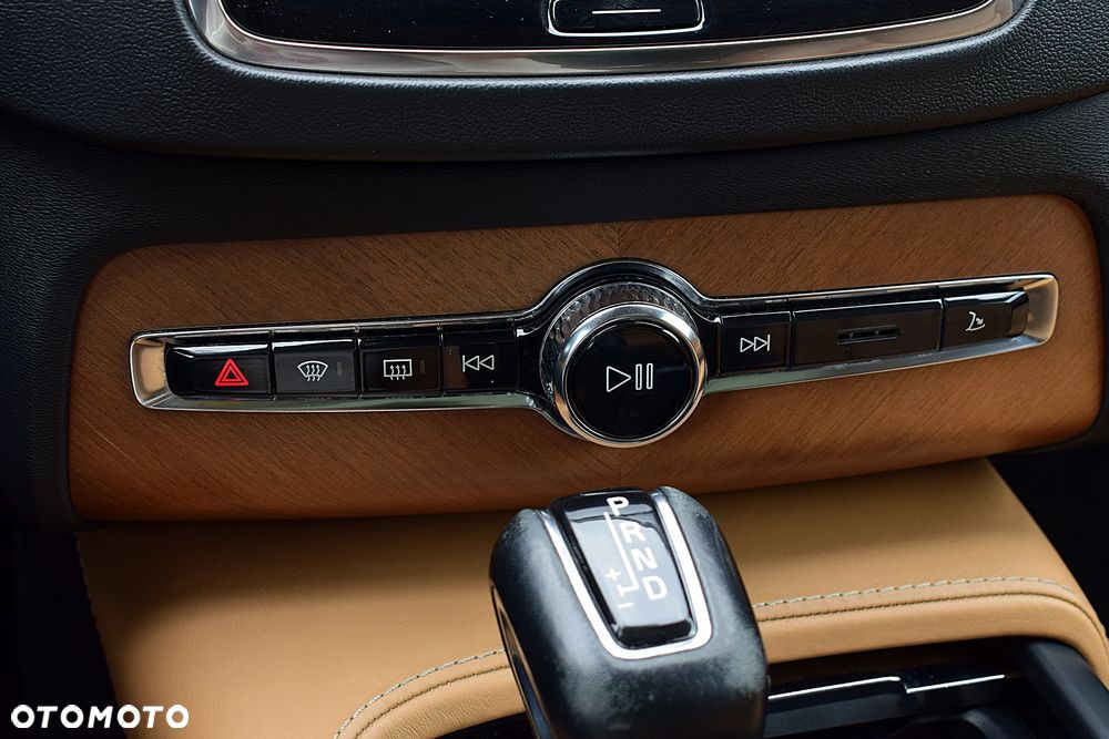 Volvo XC 90 T6 AWD Geartronic Inscription - 18