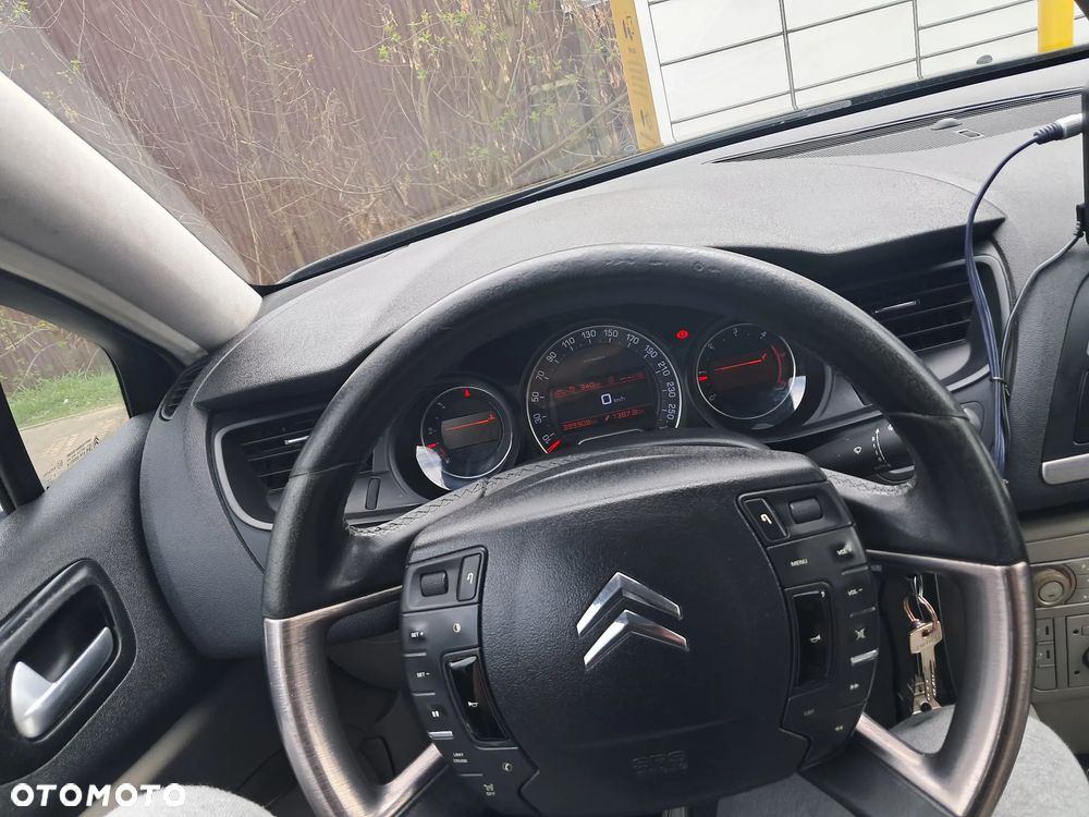 Citroën C5 2.0 HDi Confort - 11