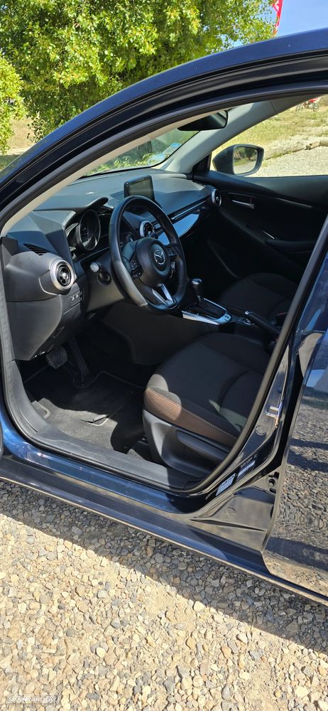 Mazda 2 - 7