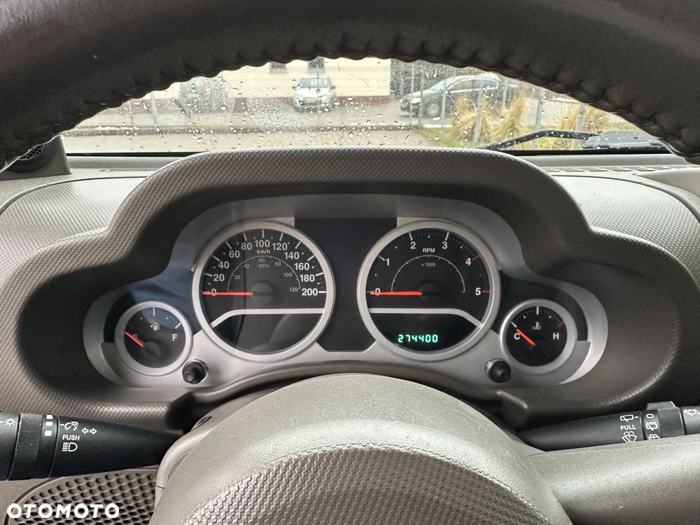 Jeep Wrangler Unlimited 2.8 CRD Sport - 8