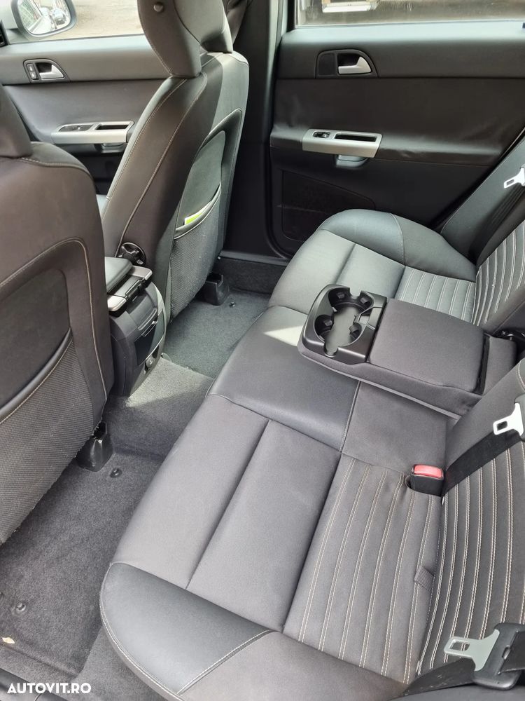 Volvo V50 1.6 D Momentum - 6