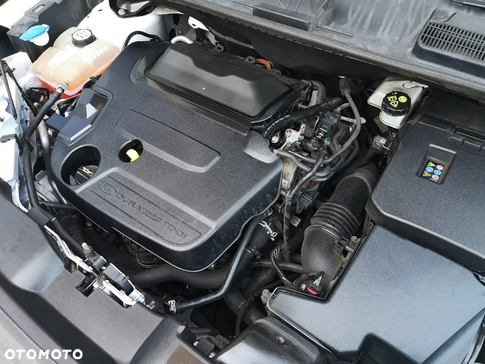 Ford Kuga 2.0 TDCi 2x4 Trend - 33