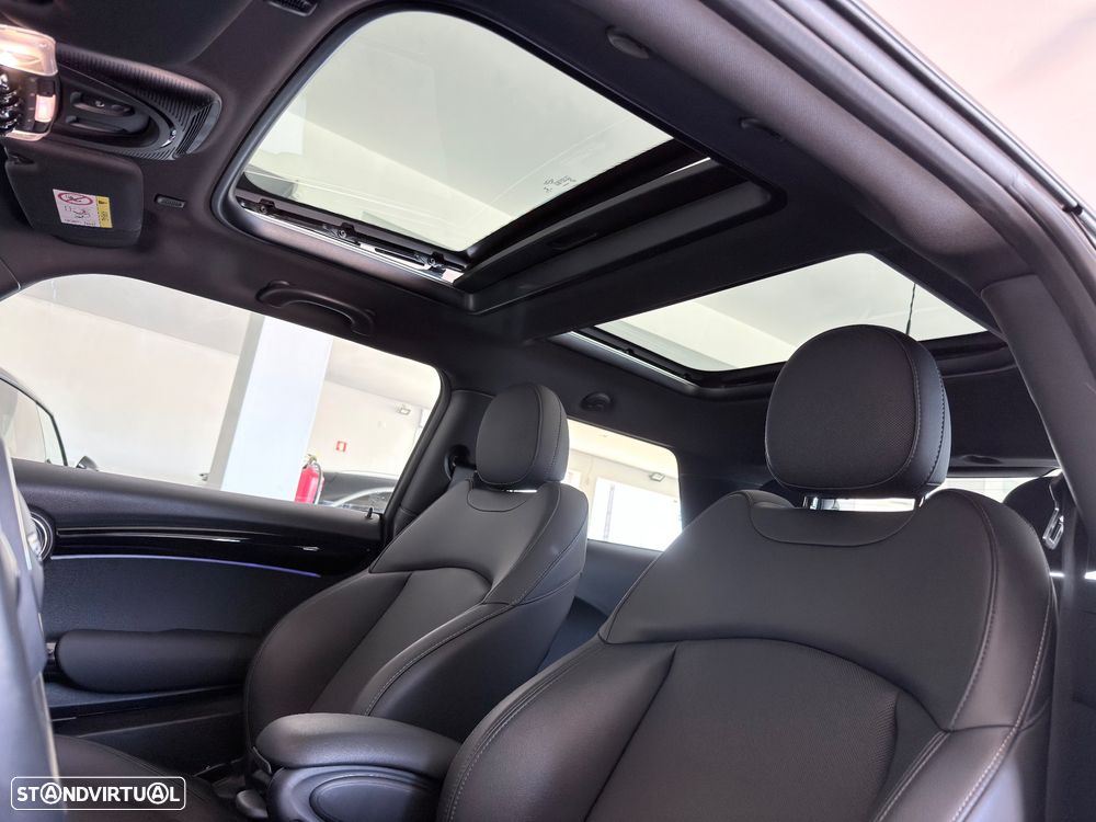 MINI 3 Portas Cooper SE Premium Classic - 24